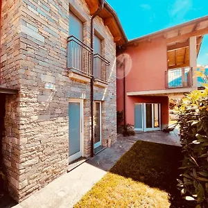https://tellure-apartments-with-breakfast.it-lombardy.com