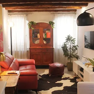 Accogliente Mini Super , Venice Italy